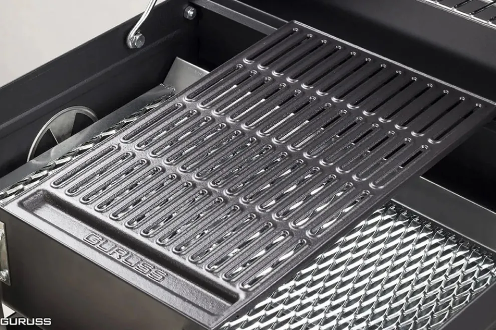 Guruss Cast Grill, 24cmx39cm, Black