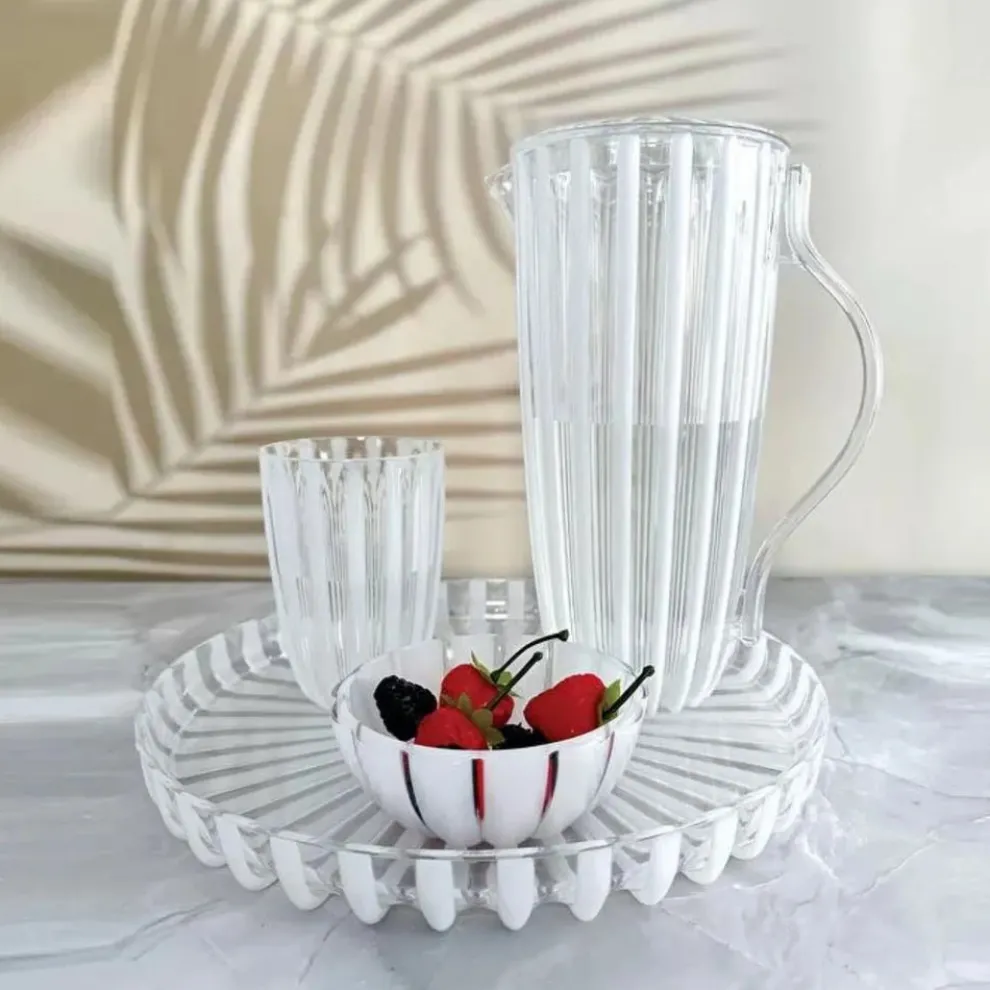 Guzzini Dolce Vita 4 Piece Highball Glass Set, 470ml, White