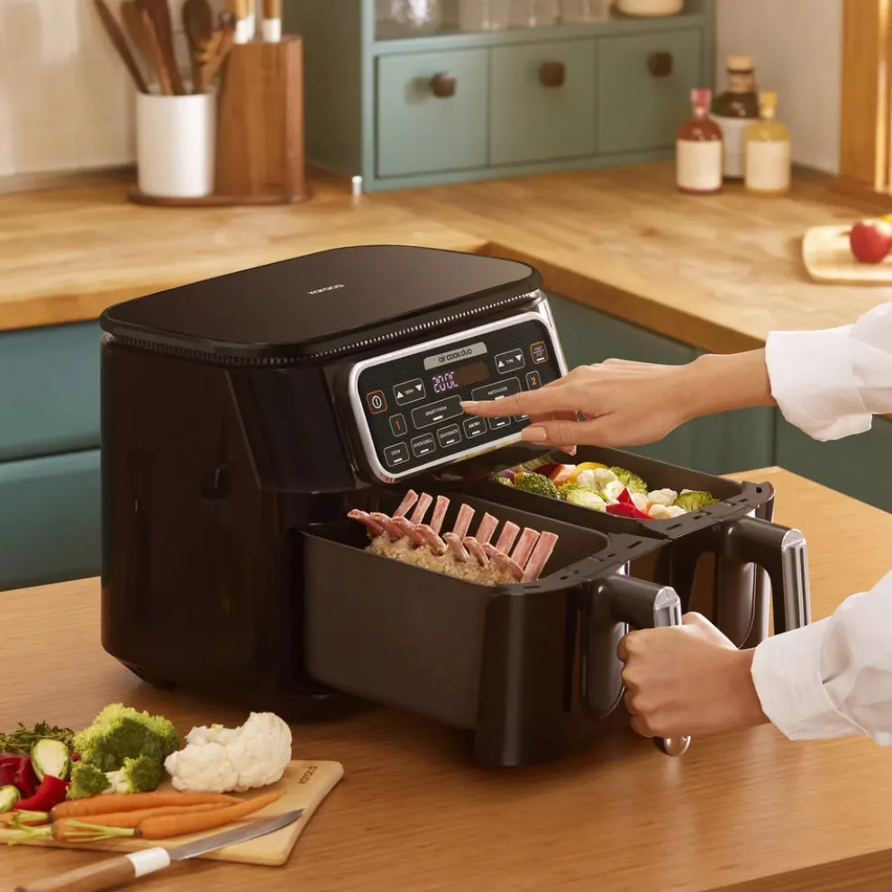 Karaca Air Cook Duo 2-in-1 Air Fryer with Stew Function, 8L, 2500W, Black Chrome