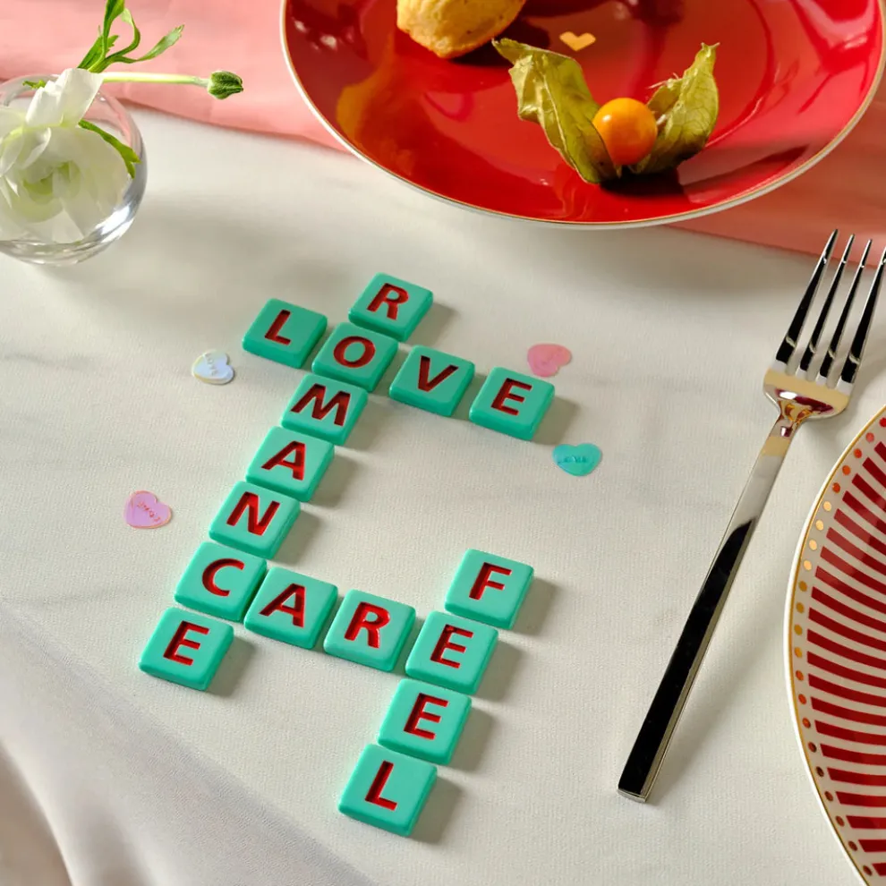 Karaca Amour 6-Piece Bone China Dinner Set for 2 People, Red Multi