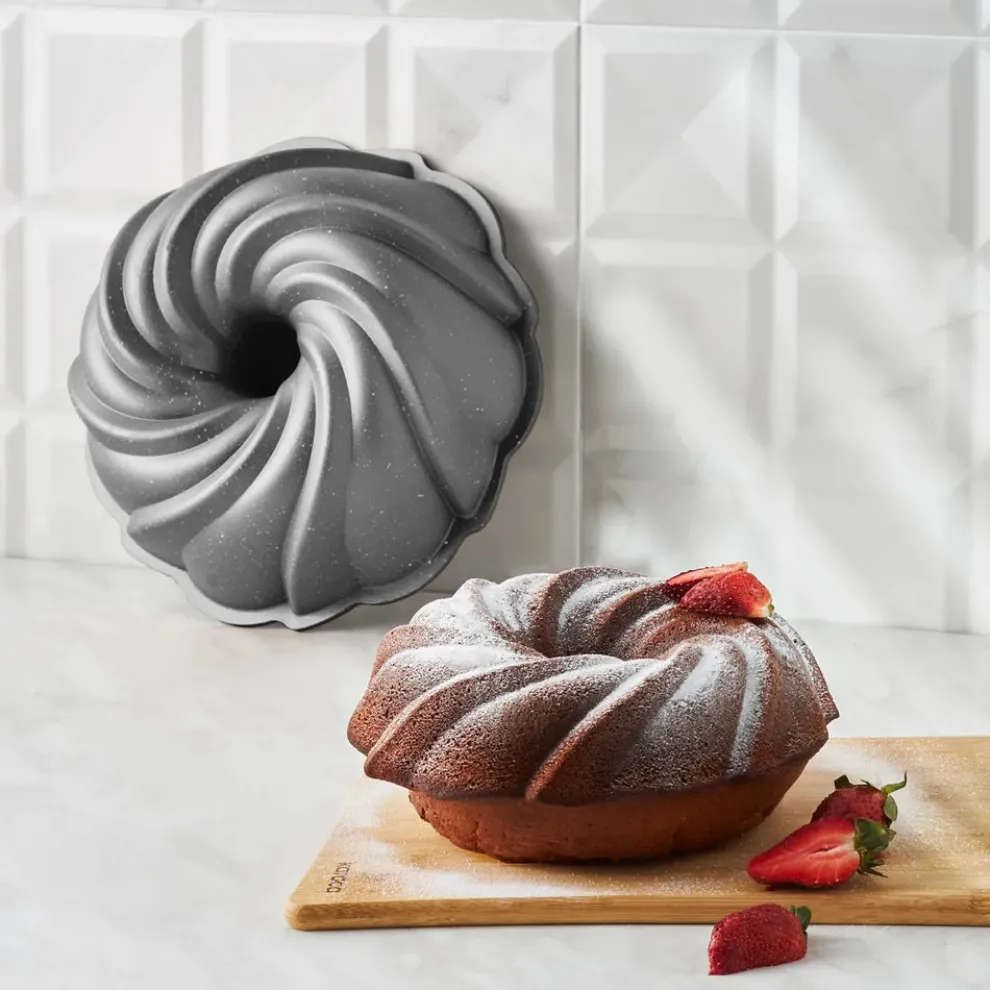 Karaca Cake Pro Aluminium Cast Decorative Bundt Cake Tin, 24cm, Anthracite