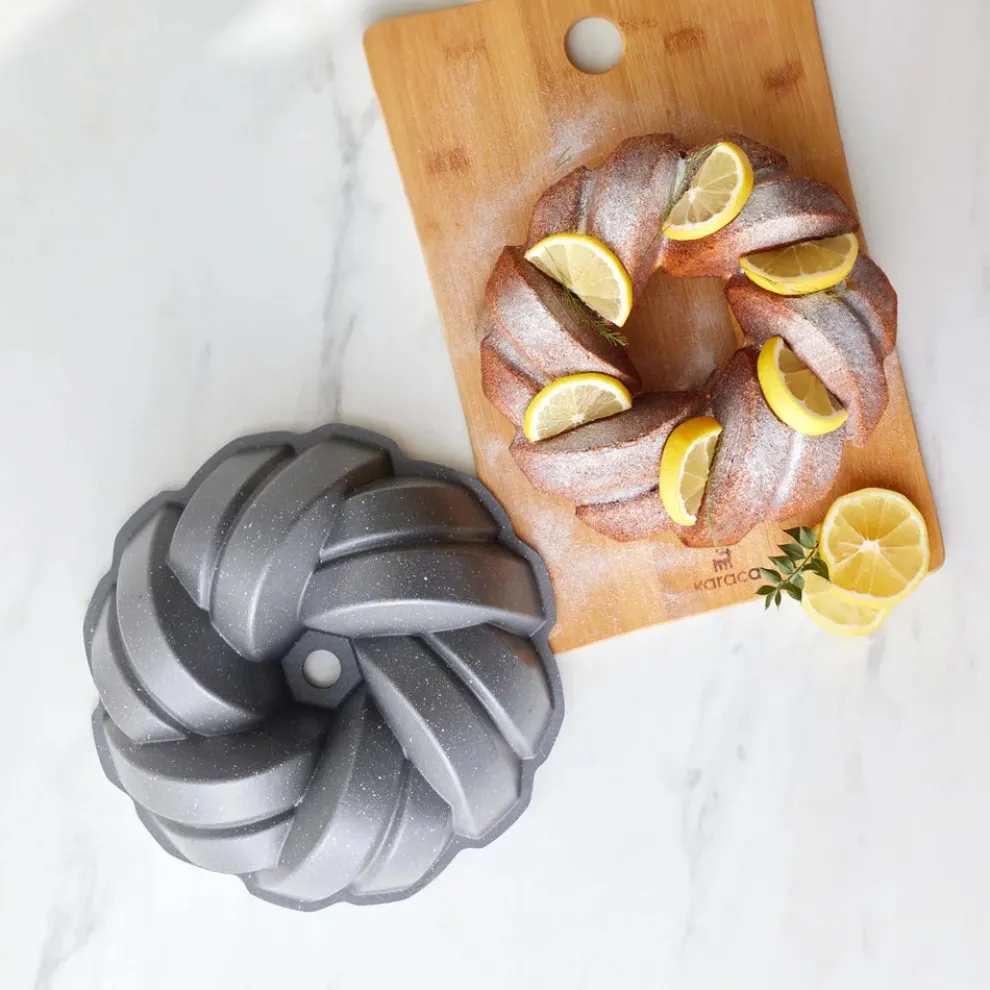 Karaca Cake Pro Aluminium Cast Decorative Bundt Cake Tin, 26cm, Anthracite