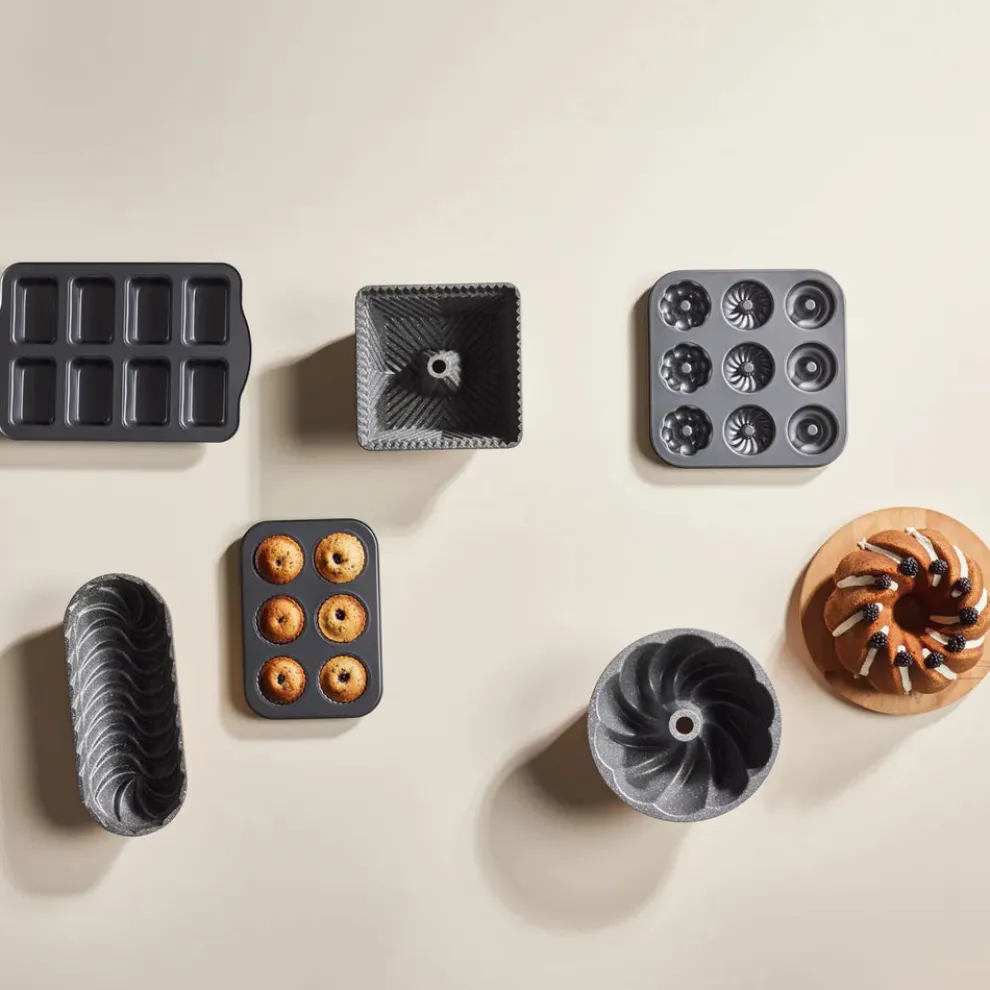 Karaca Cake Pro Vera Aluminium Cast Loaf Pan, 35cm, Gold