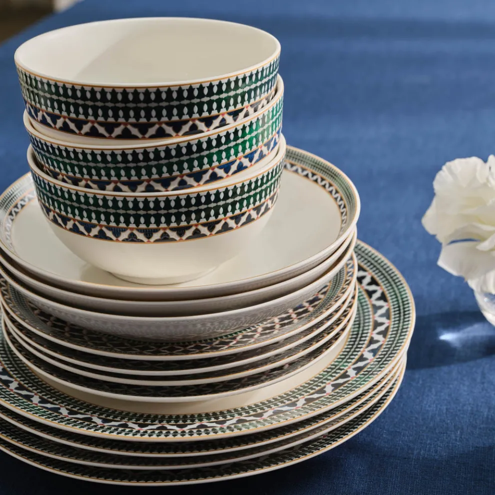 Karaca Cordoba 24-Piece Bone China Dinner Set for 6 People, Multi