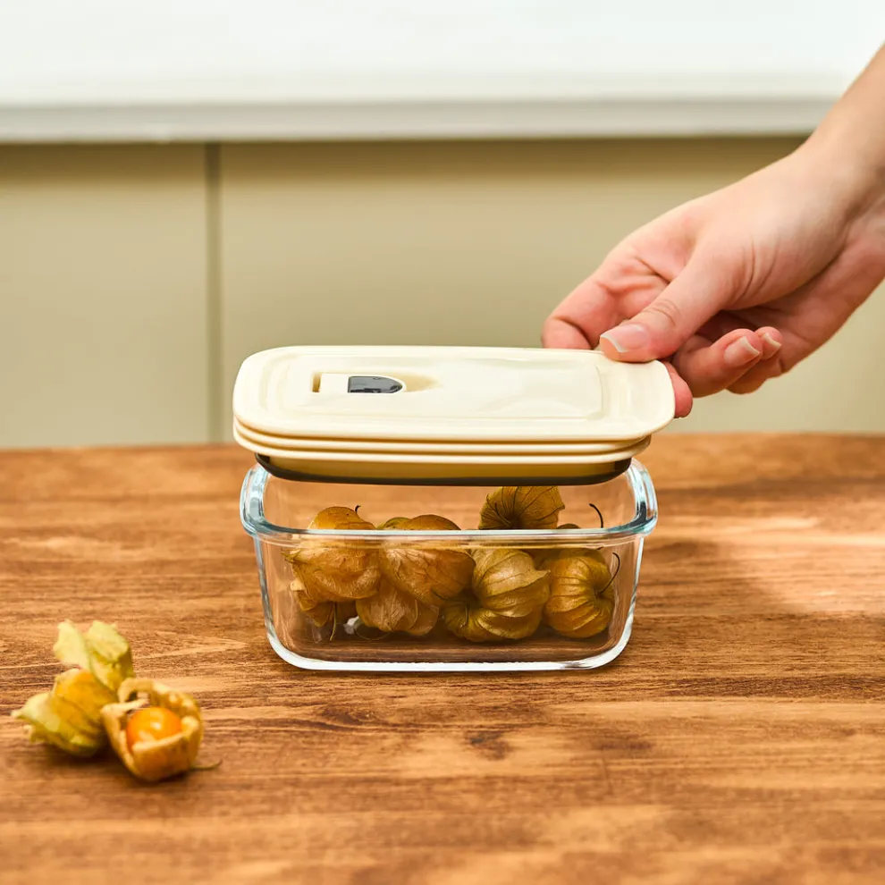 Karaca Cream Vacuum Storage Container, 0.4L, Transparent