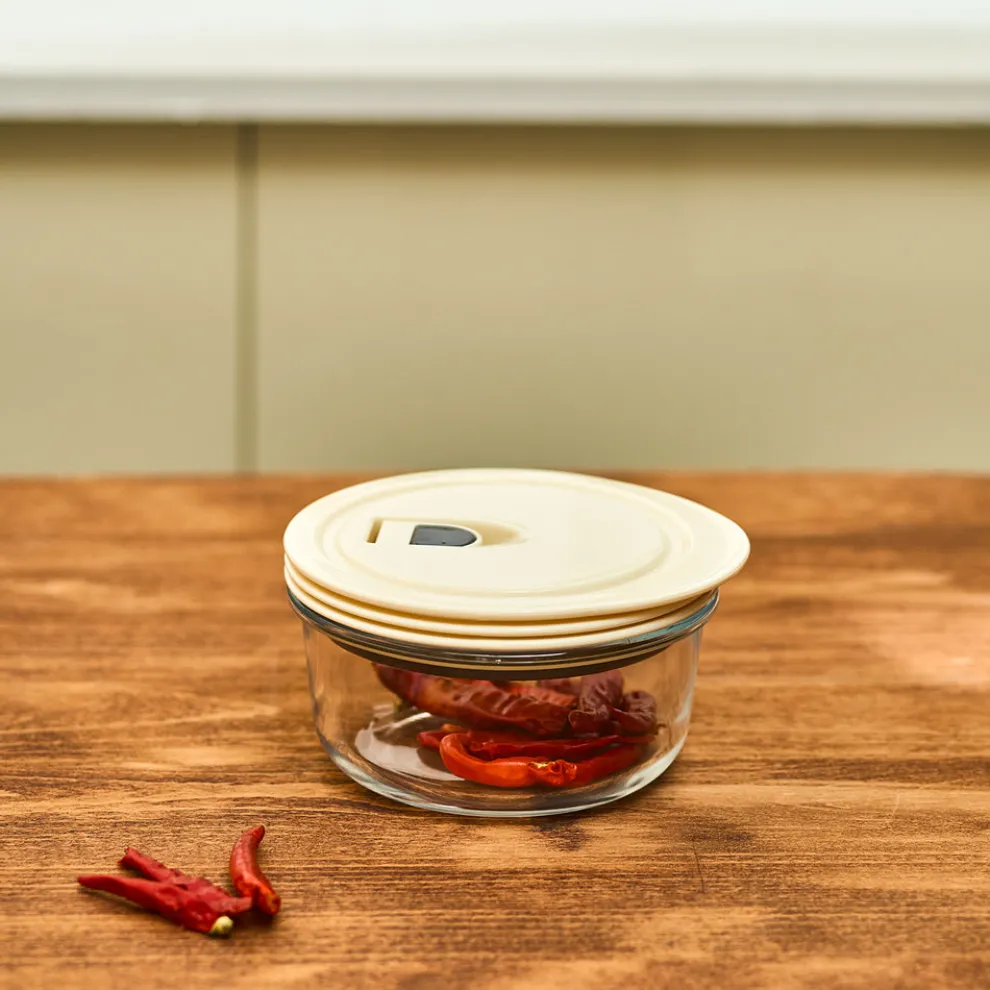 Karaca Cream Vacuum Storage Container, 0.39L, Transparent