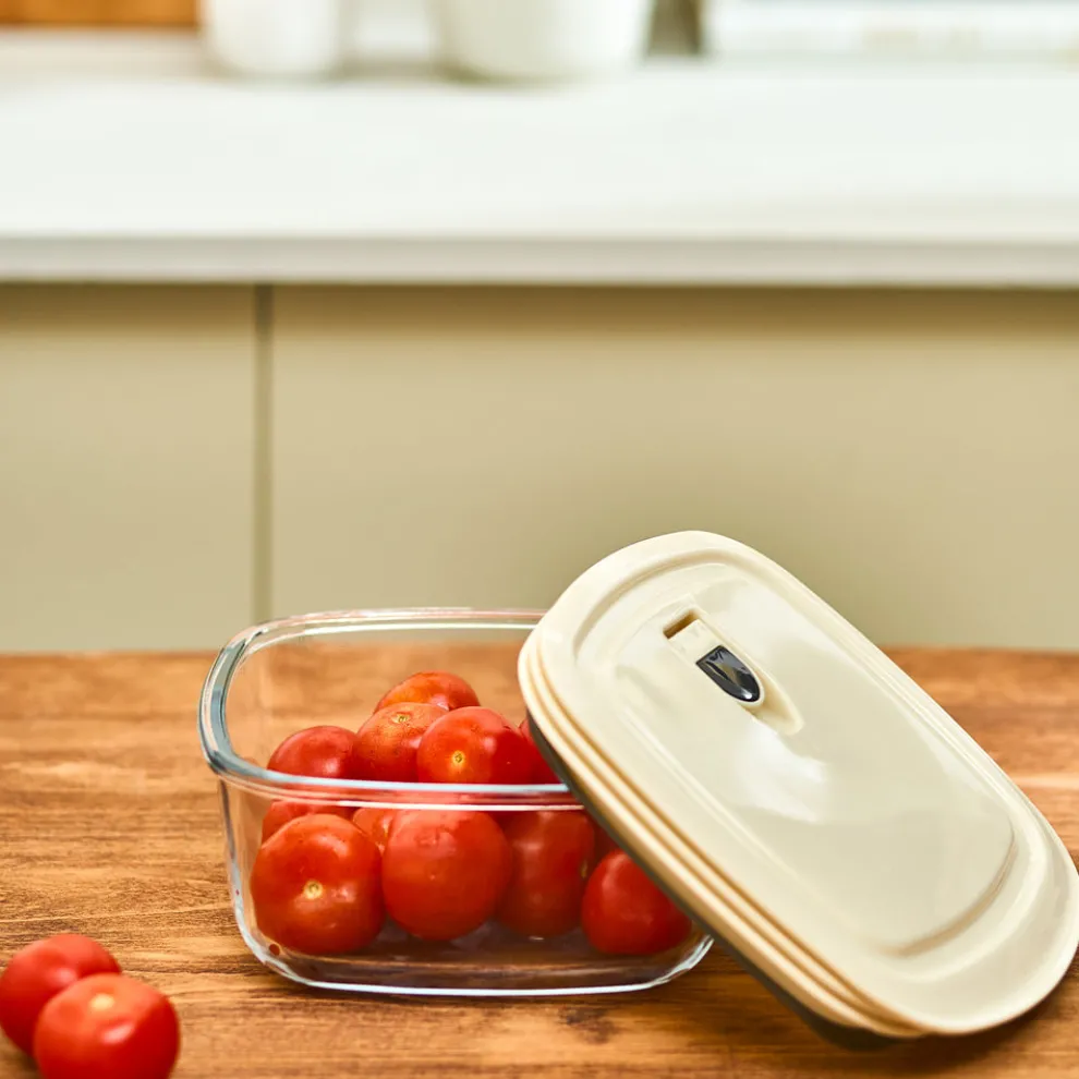 Karaca Cream Vacuum Storage Container, 0.9L, Transparent