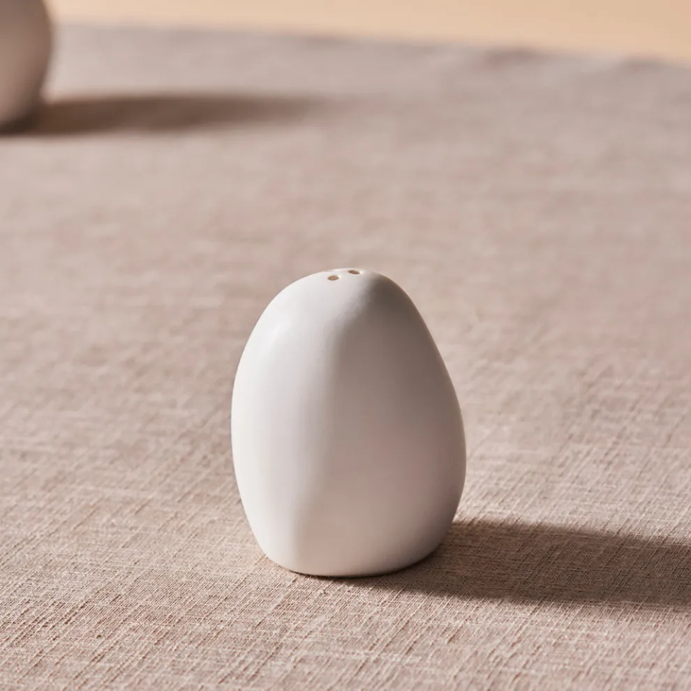 Karaca Earth Collection New Galactic Reactive Glaze Salt Shaker, 7cm, White