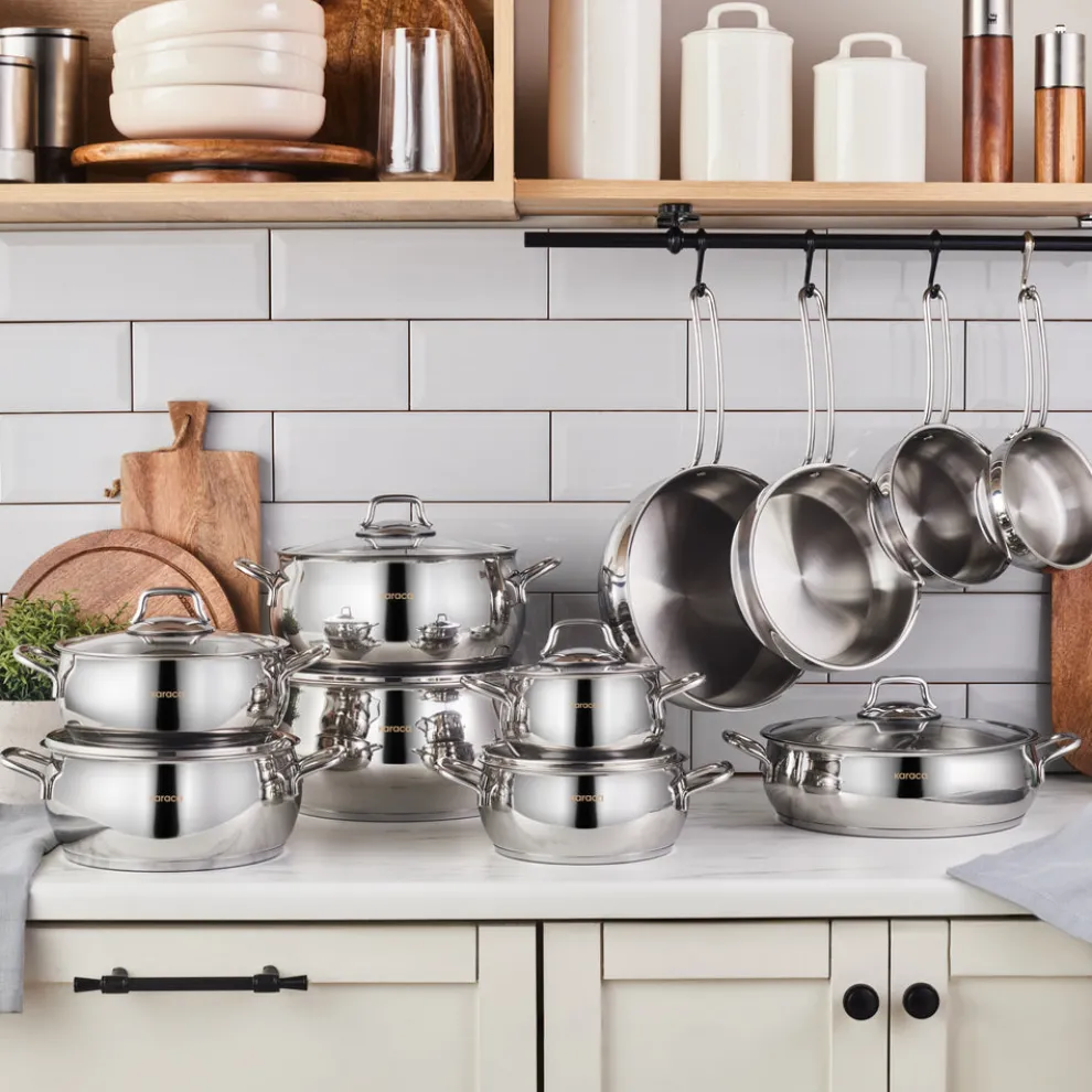 Karaca Emirgan Stainless Steel Shallow Casserole with Lid, 26cm, Silver