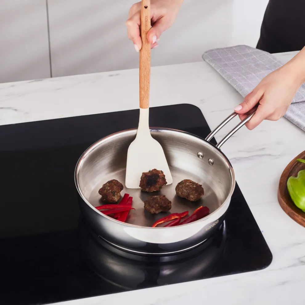 Karaca Emirgan Steel Pan, 24cm, Silver