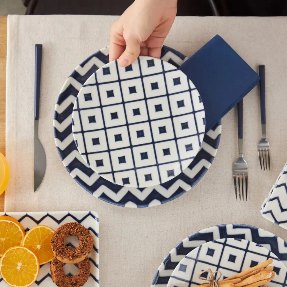 Karaca Forever Bone China Bettoni 18-Piece Serveware Set for 6 People, White Navy Blue