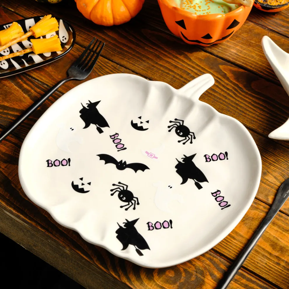Karaca Halloween Spitrit White Ceramic Serving Platter, 26cm, Multicolour