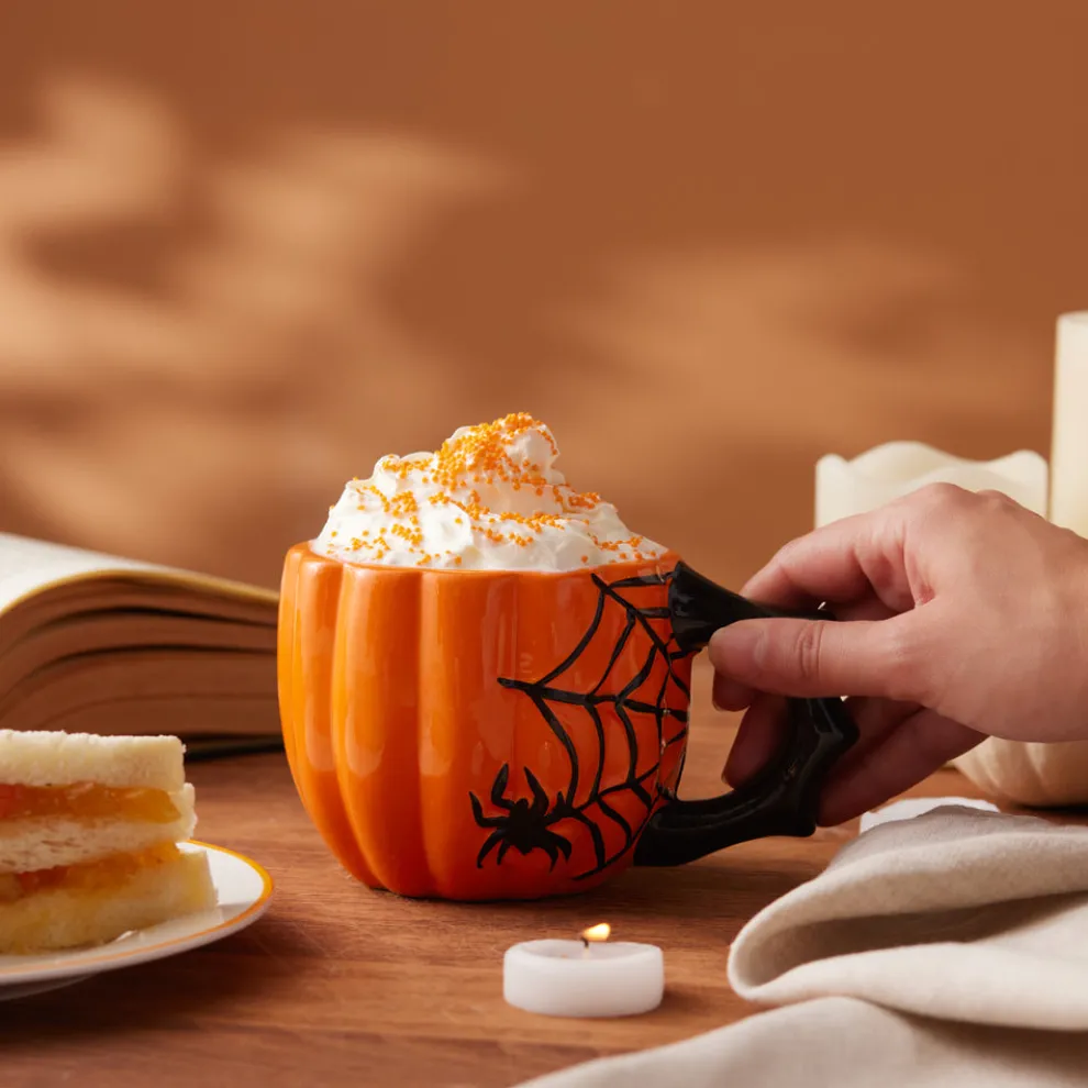 Karaca Halloween Spider Ceramic Mug, 500ml, Multicolour