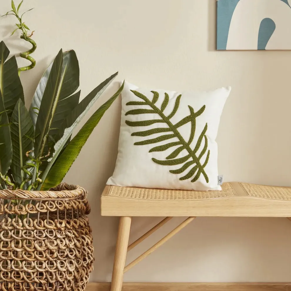 Karaca Home Alicca Filled Cushion, 43cmx43cm, Black-White