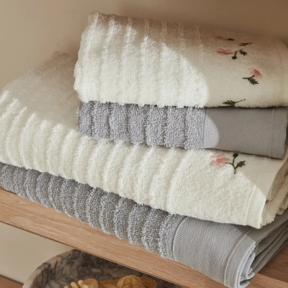 Karaca Home Allen 6-Piece 100% Turkish Cotton Family Bathroom Set, Offwhite