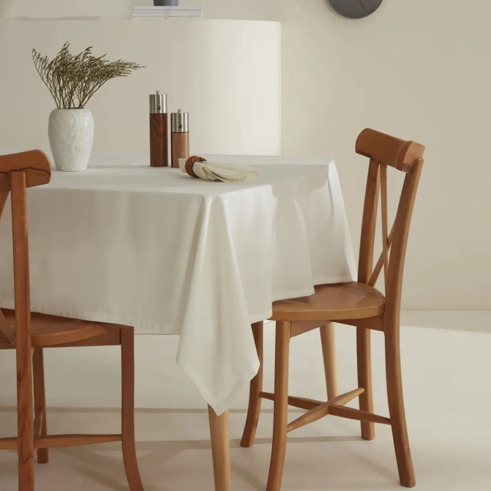 Karaca Home Belle Tablecloth, 140x200cm, Ecru