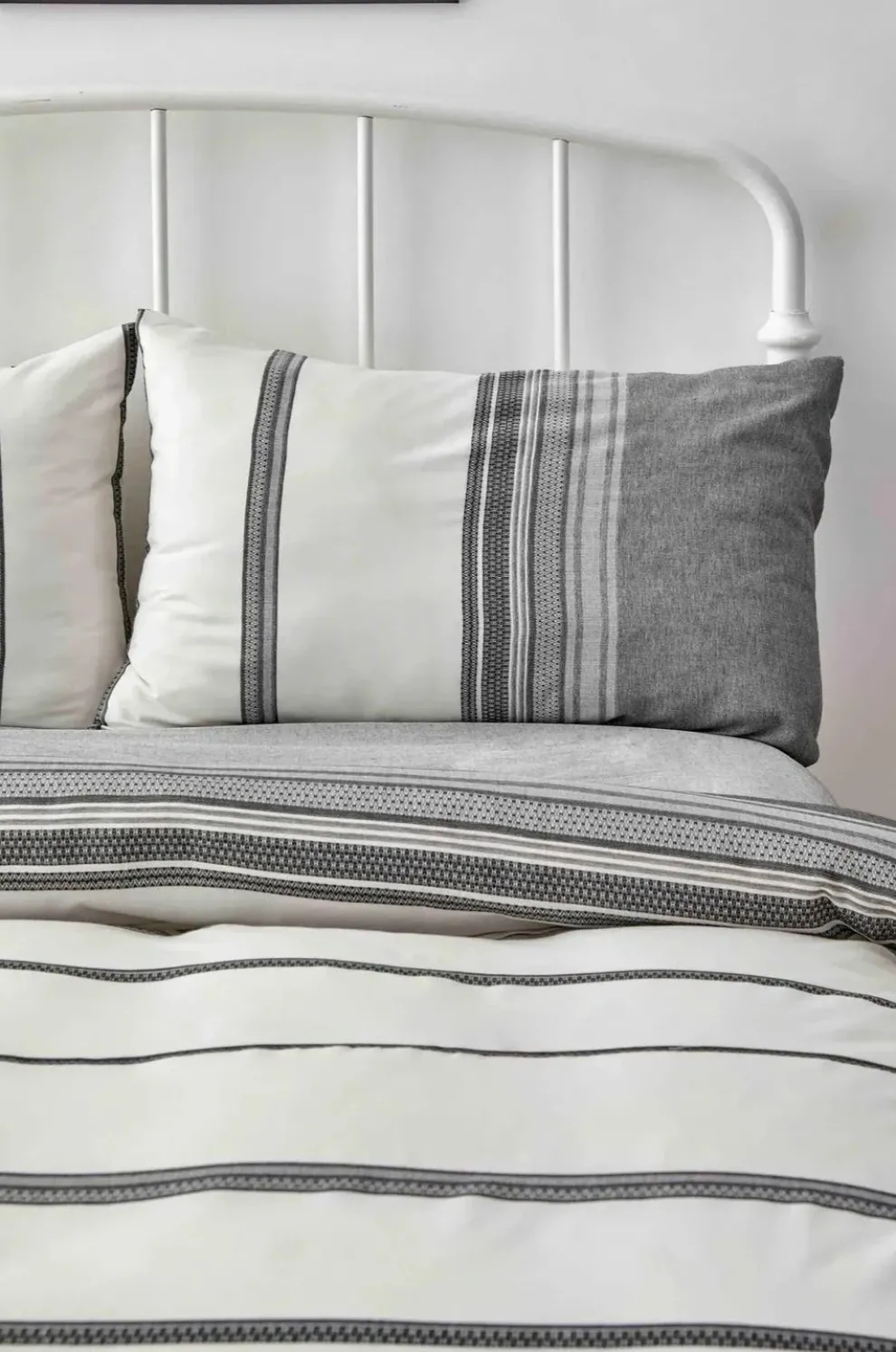 Karaca Home Dobby Woven Duvet Cover Set, Super King, Black White