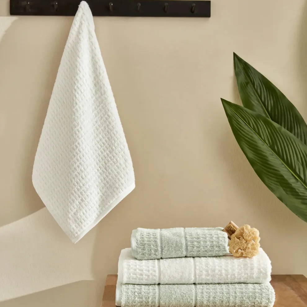 Karaca Home Elna 4-Piece 100% Cotton Towel Set, Mint-Offwhite