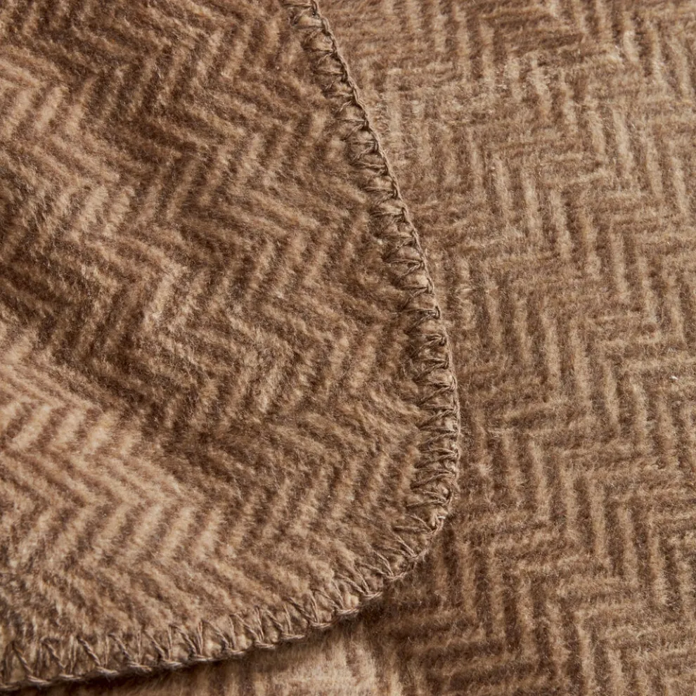 Karaca Home Sandra Herringbone Pattern Blanket, 200x220cm, Double, Beige