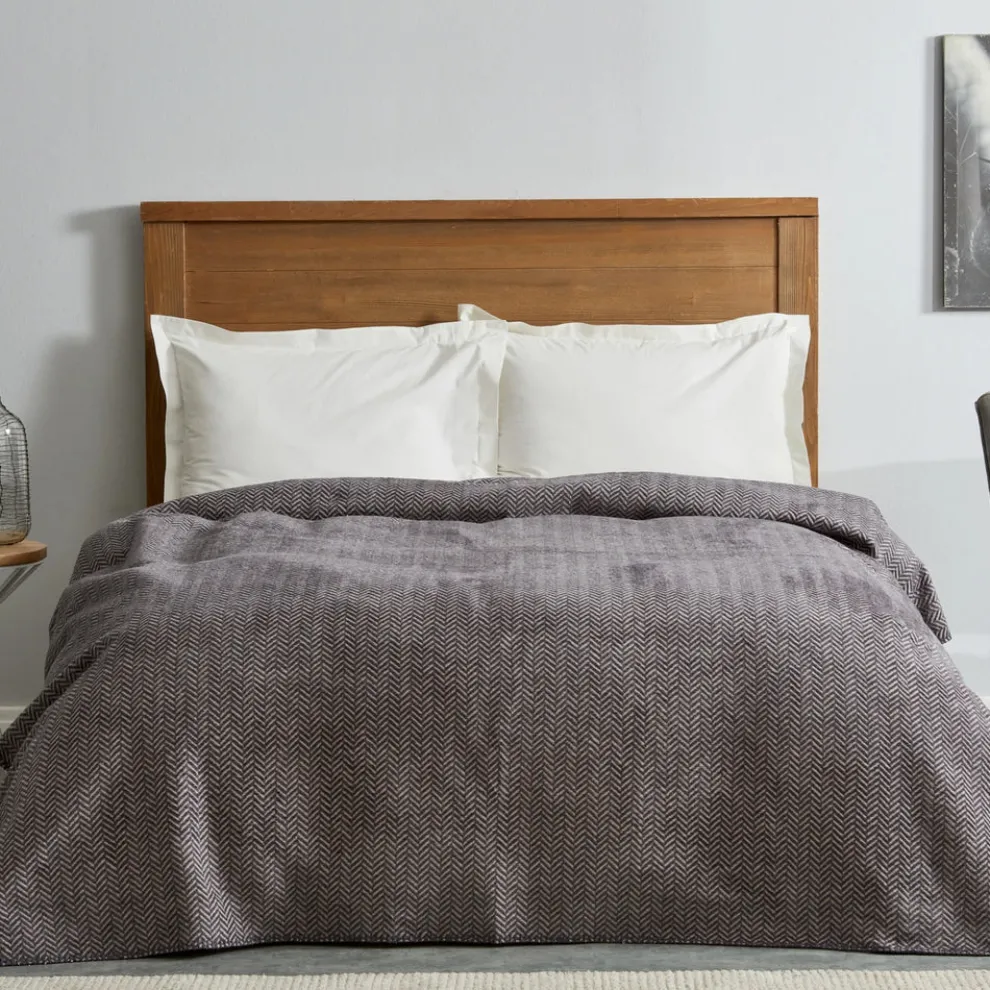Karaca Home Sandra Herringbone Pattern Blanket, 200x220cm, Double, Grey