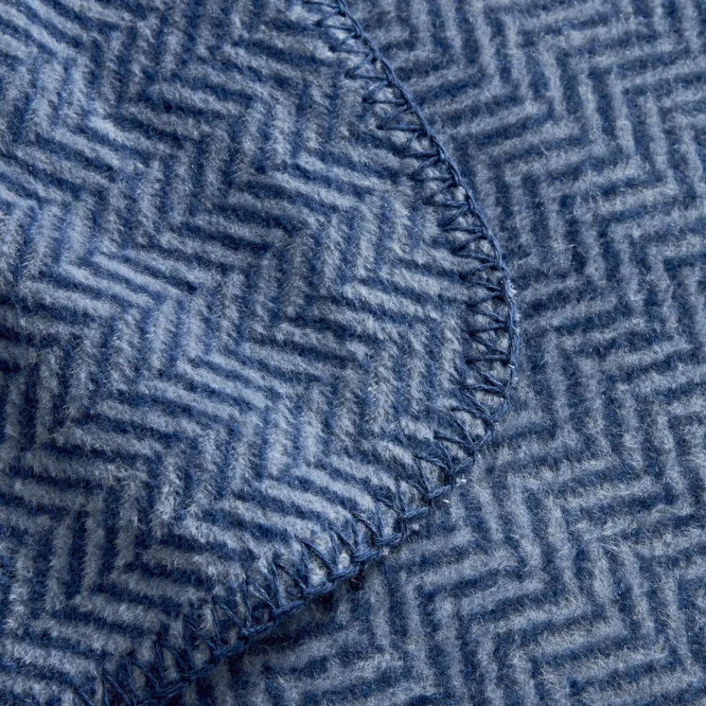 Karaca Home Sandra Herringbone Pattern Blanket, 200x220cm, Double, Indigo