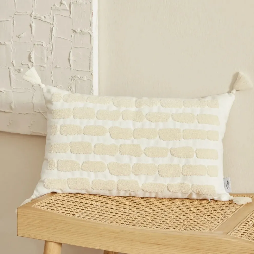 Karaca Home Sheri Filled Cushion, 31cmx50cm, Cream