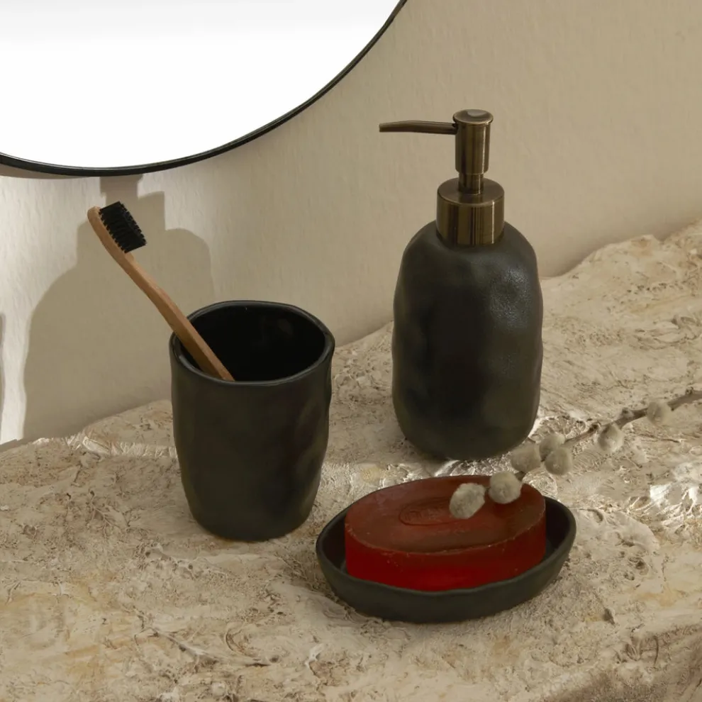 Karaca Home Tracy 3-Piece Bathroom Accessory Set, Black