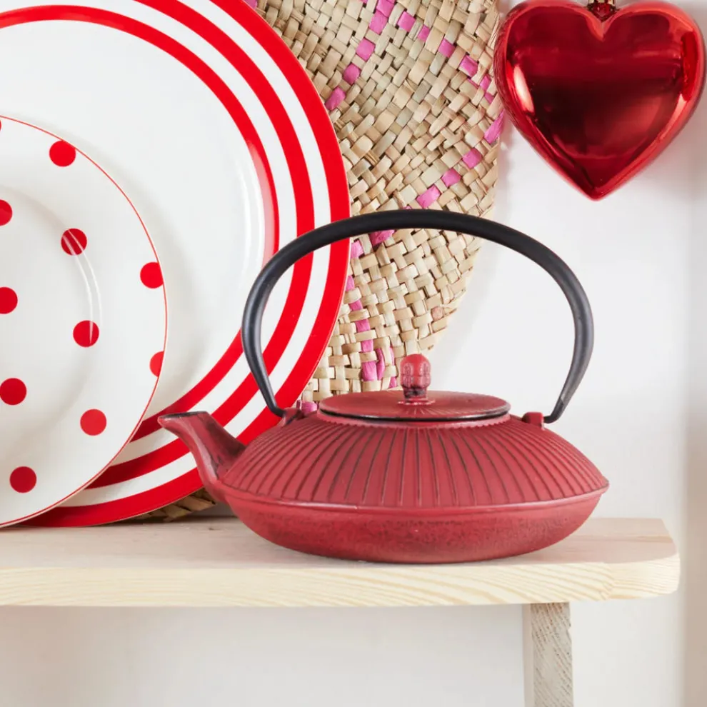 Karaca Japanese Cast Iron Teapot, 800ml, Red Black