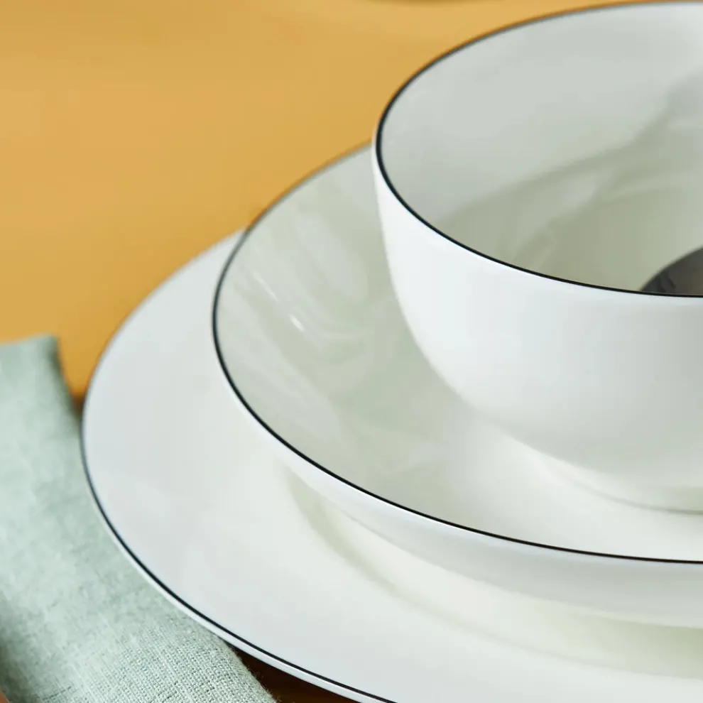 Karaca Lea 18-Piece Bone China Dinner Set for 6 People, White Black