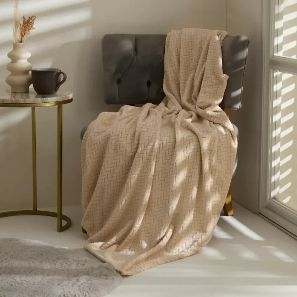 Karaca Leaves Wellsoft Blanket, 130x150cm, Ecru