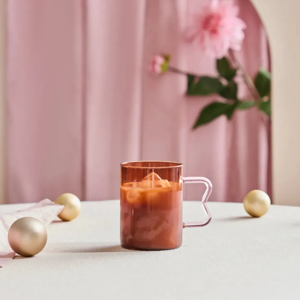 Karaca Miracle Glass Mug, 450ml, Amber Pink Zigzag