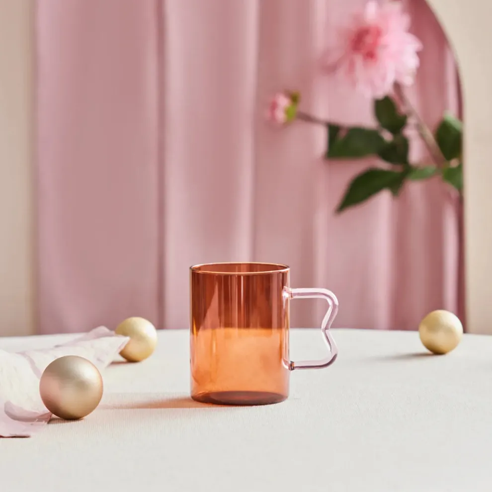 Karaca Miracle Glass Mug, 450ml, Amber Pink Zigzag