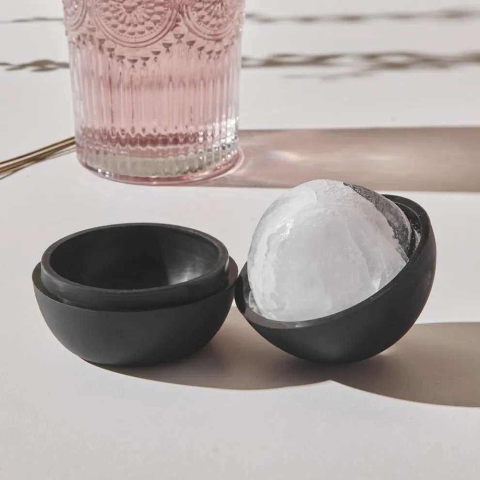 Karaca Moon Ice Cube Tray, Black