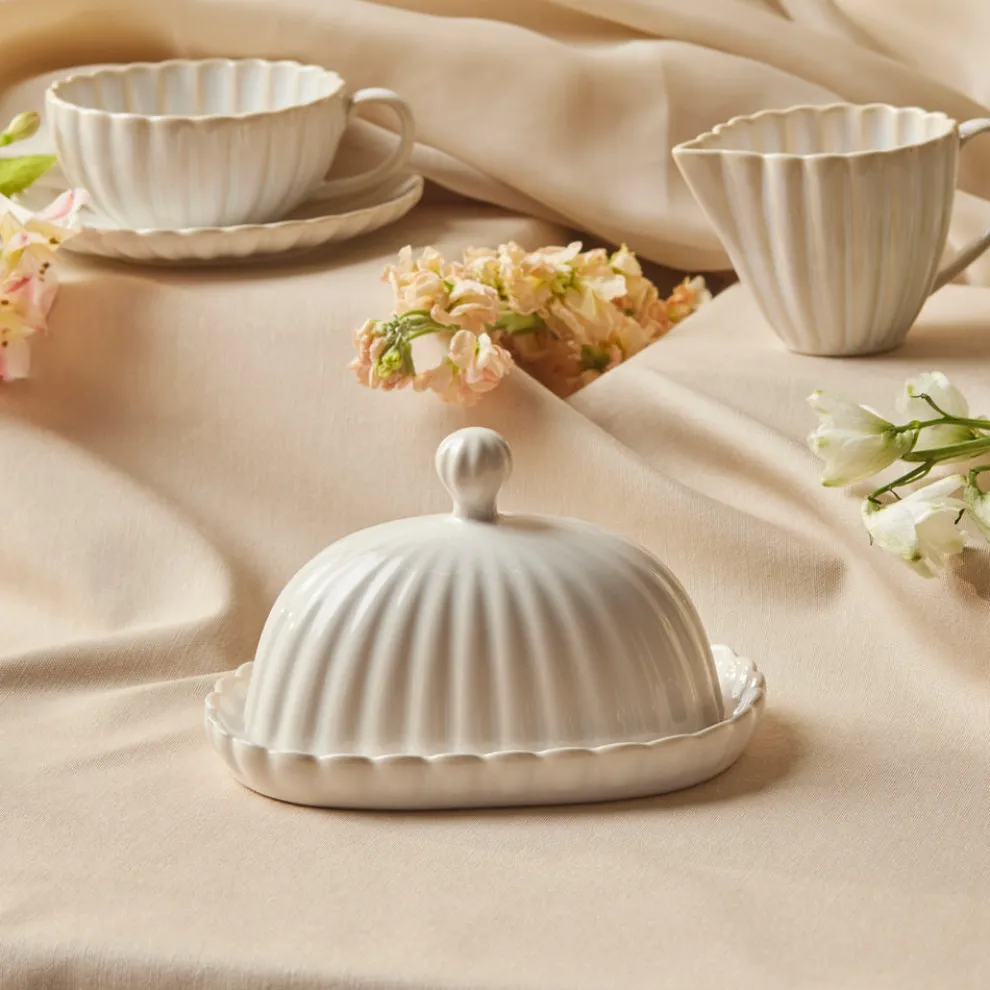 Karaca New Daisy Stoneware Butter Dish, 18,5cm, White