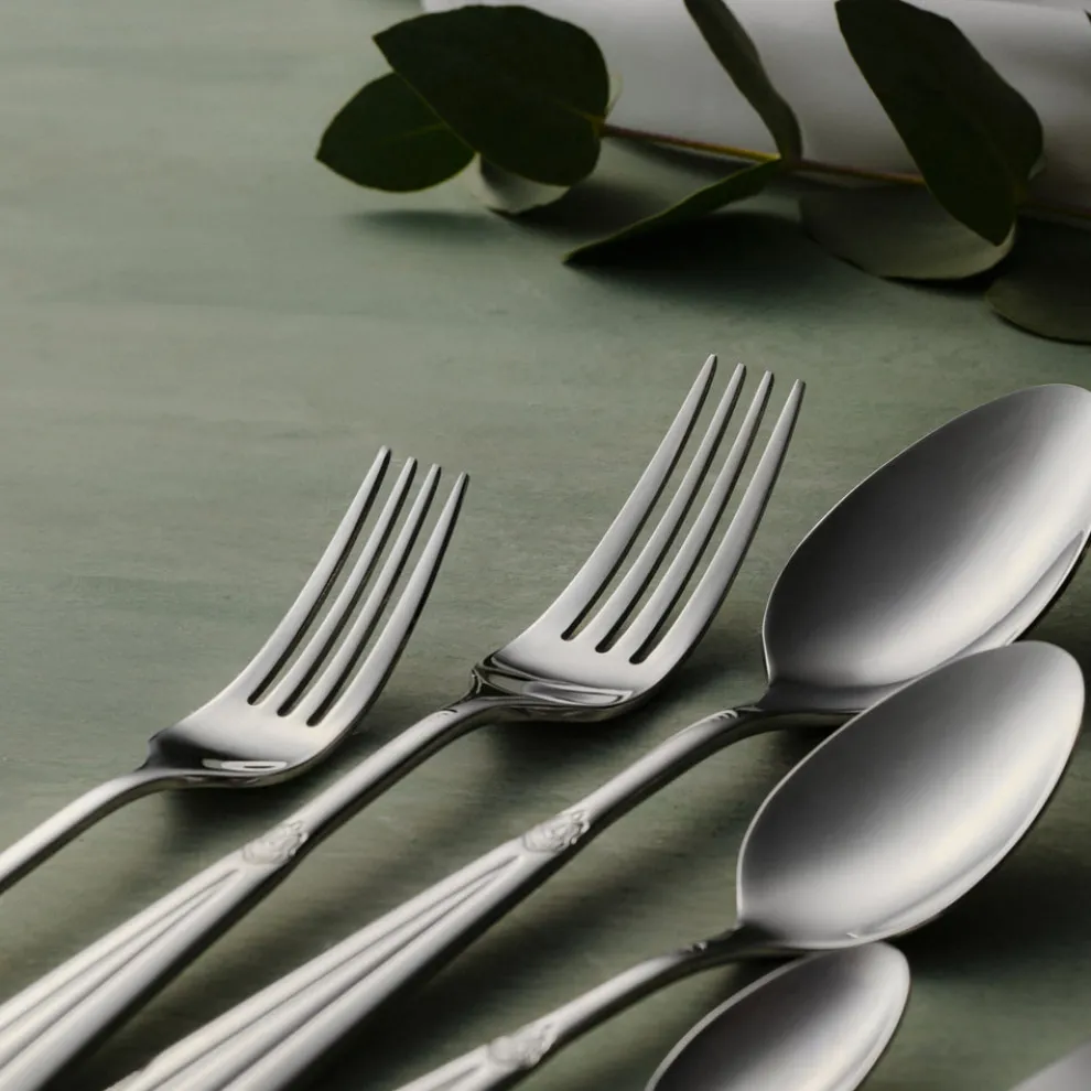 Karaca New Mantilla 84-Piece Stainless Steel Cutlery Set for 12 People, Platin