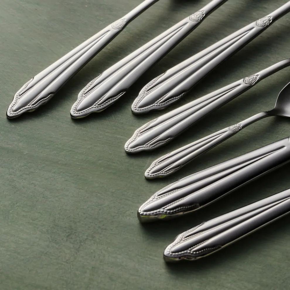 Karaca New Mantilla 84-Piece Stainless Steel Cutlery Set for 12 People, Platin