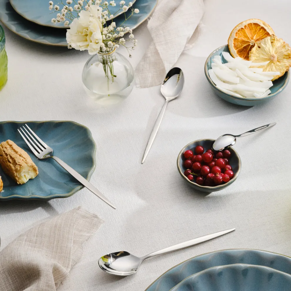 Karaca New Thor V2 84-Piece Stainless Steel Cutlery Set for 12 People, Platin