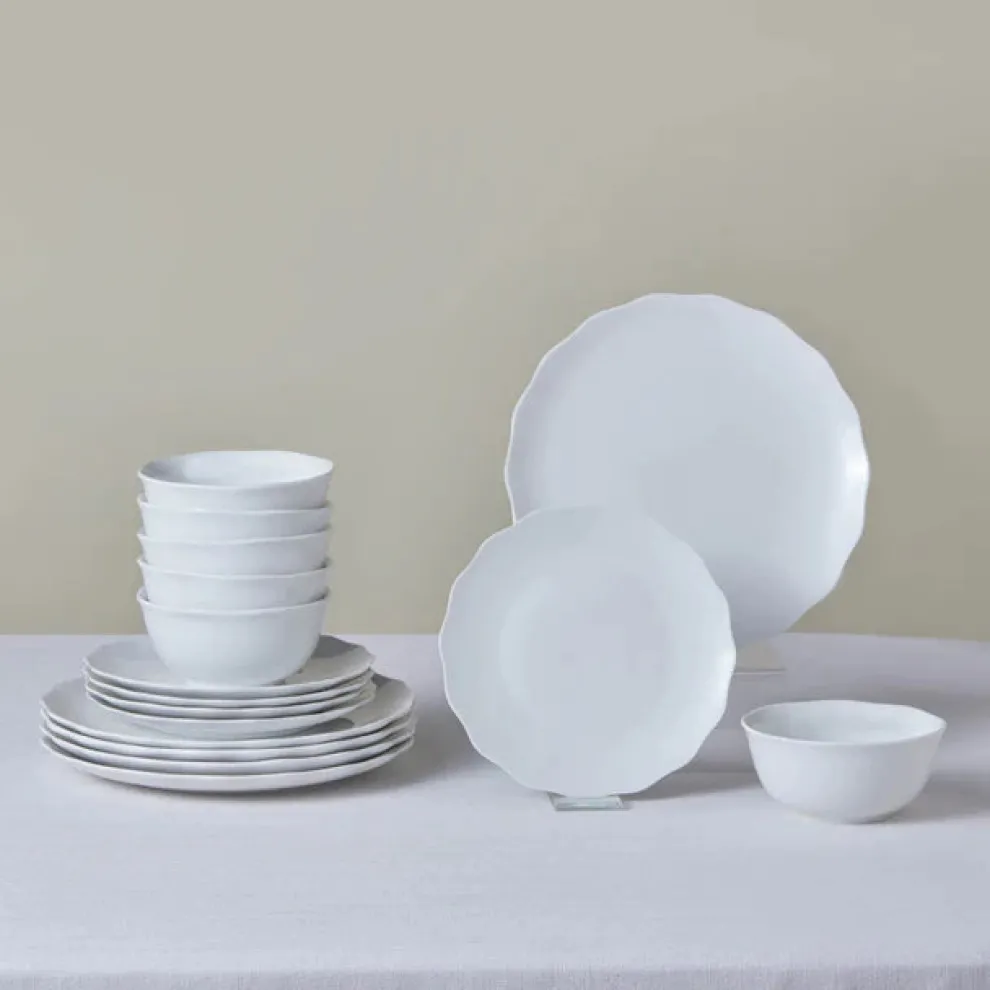 Karaca Scalloped 18-Piece Porcelain Dinner Set for 6 People, White