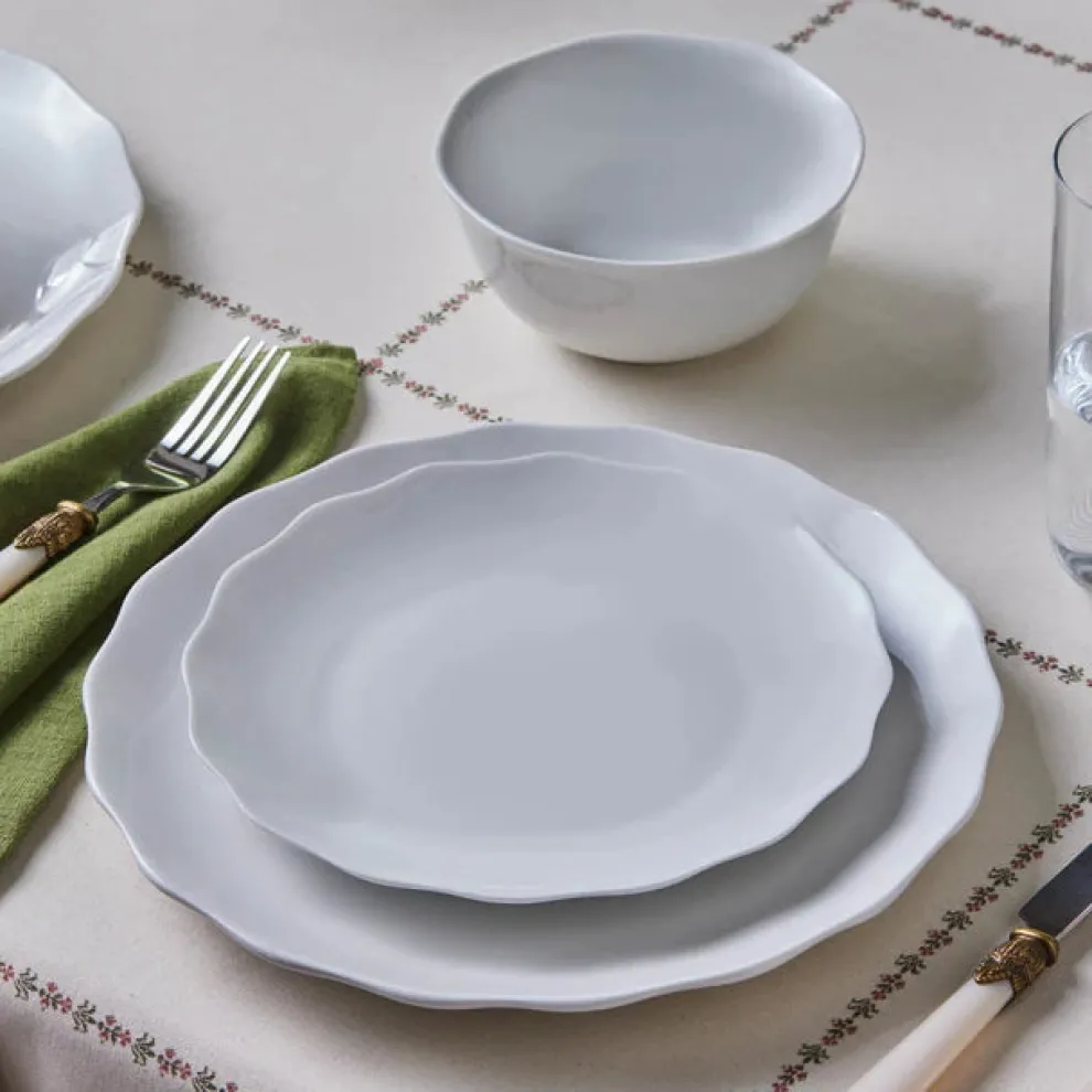 Karaca Scalloped 18-Piece Porcelain Dinner Set for 6 People, White