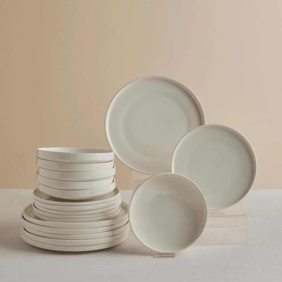 Karaca Stream Bone China Felix XL 18-Piece China Dinner Set for 6 People, White