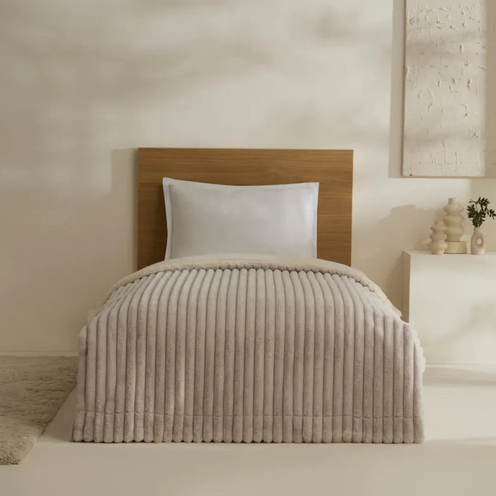 Karaca Stripe Sherpa Blanket, 150x200cm, Single, Light Grey