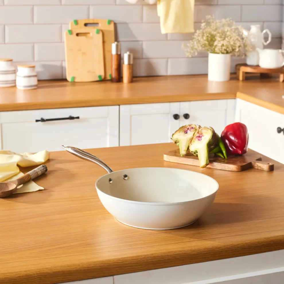 Karaca Swiss Crystal Almond Cream Non-Stick Induction Handle Wok, 28cm, Cream