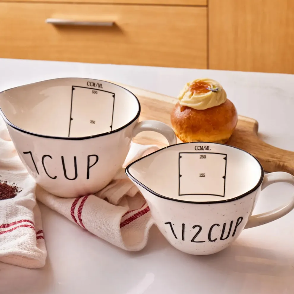 Karaca Veva Porcelain Measuring Cups, White Black