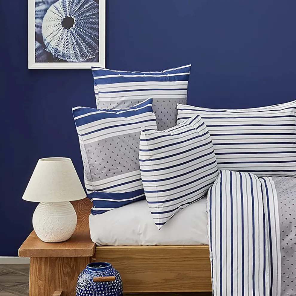 Nautica Home Bornea 100% Cotton Duvet Cover Set, King, 230cmx220cm, Navy Blue White
