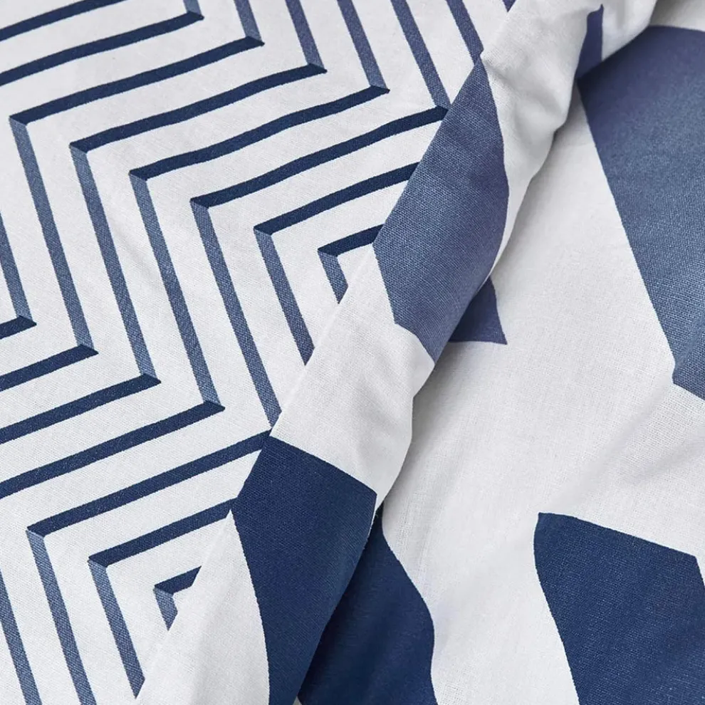 Nautica Home Orion 100% Turkish Cotton Duvet Cover Set, King, 230cmx220cm, Navy Blue White