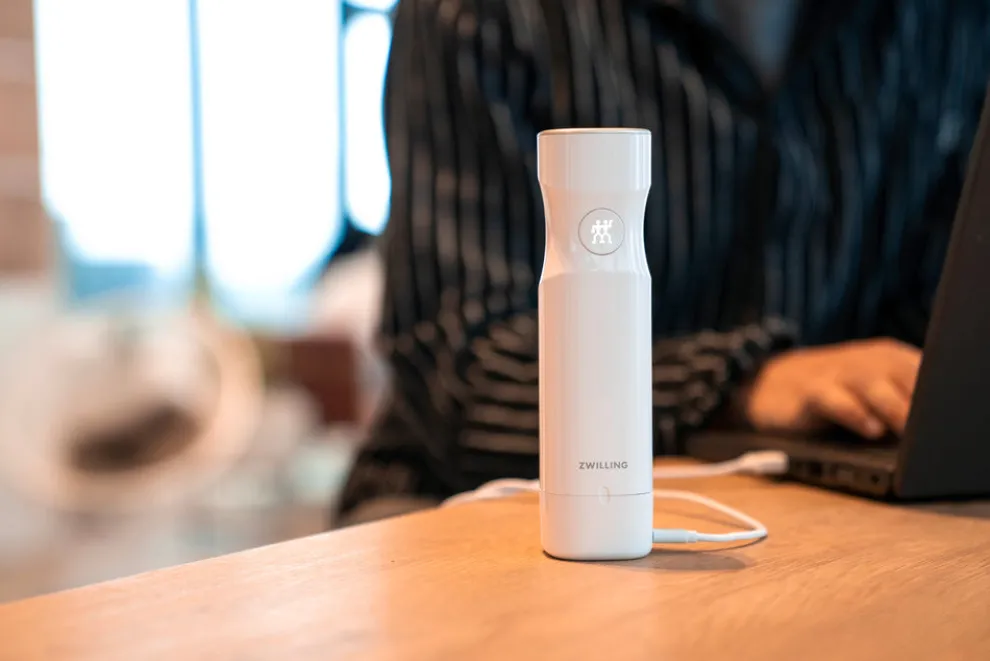 Zwilling Vacuum Pump with Chopper Cap, Grey